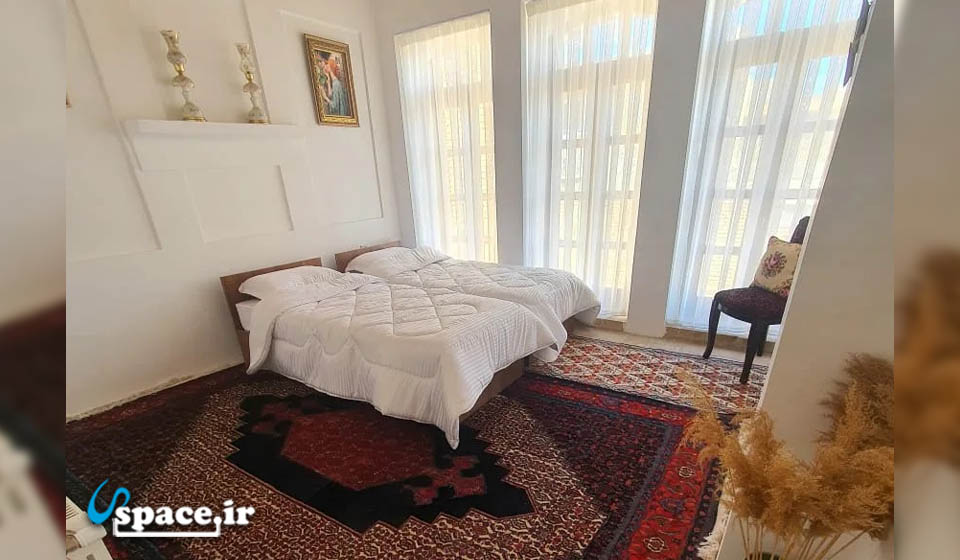 نمای داخلی اتاق اقامتگاه سنتی کردیا - سنندج